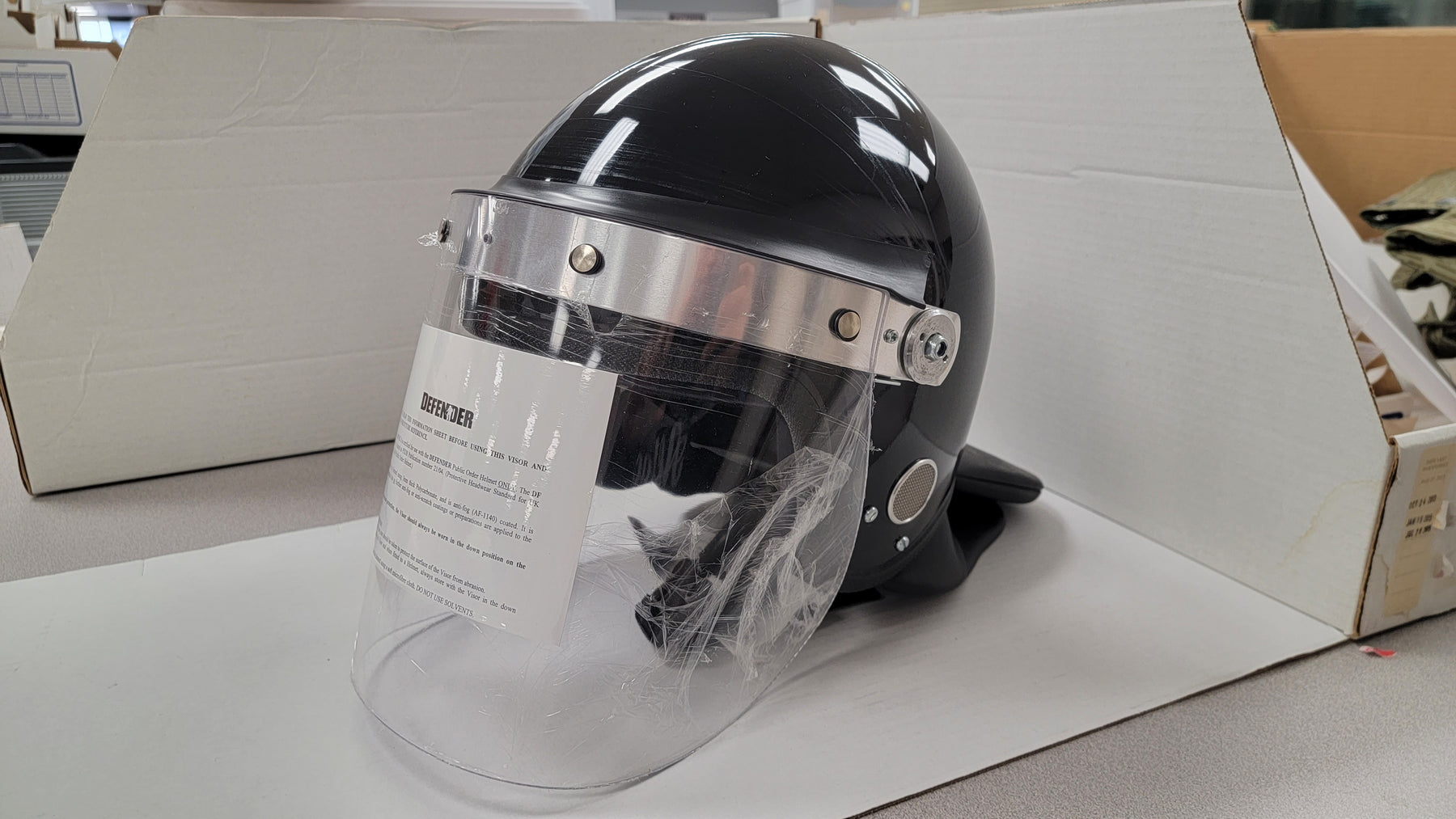 British MLA Defender Riot Control Helmet - Size 0 - NICE!!!