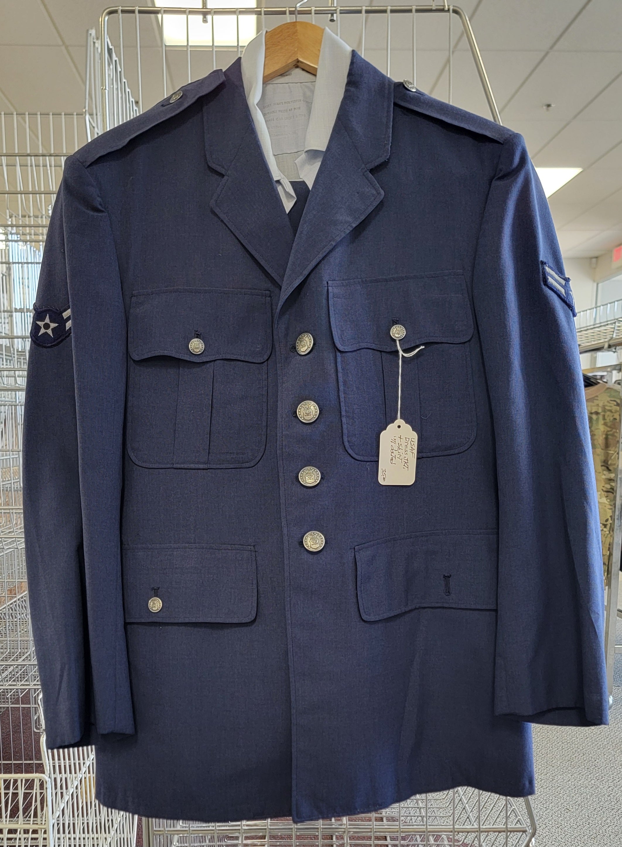 Vintage 1970s U.S. Air Force Dress Blue Tropical Poly/Wool Uniform Jac