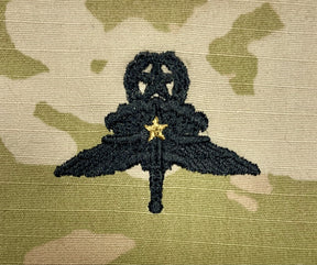 Combat Free Fall Parachutist - U.S. Army OCP Occupational Badge - Embroidered Sew-On