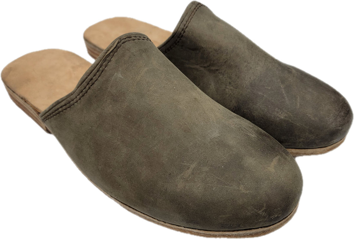 Reproduction Colonial Mules - Leather Slippers