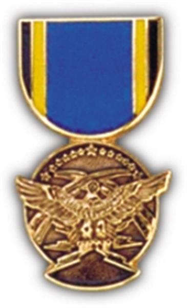 Aerial Achievement Mini Medal Small Pin